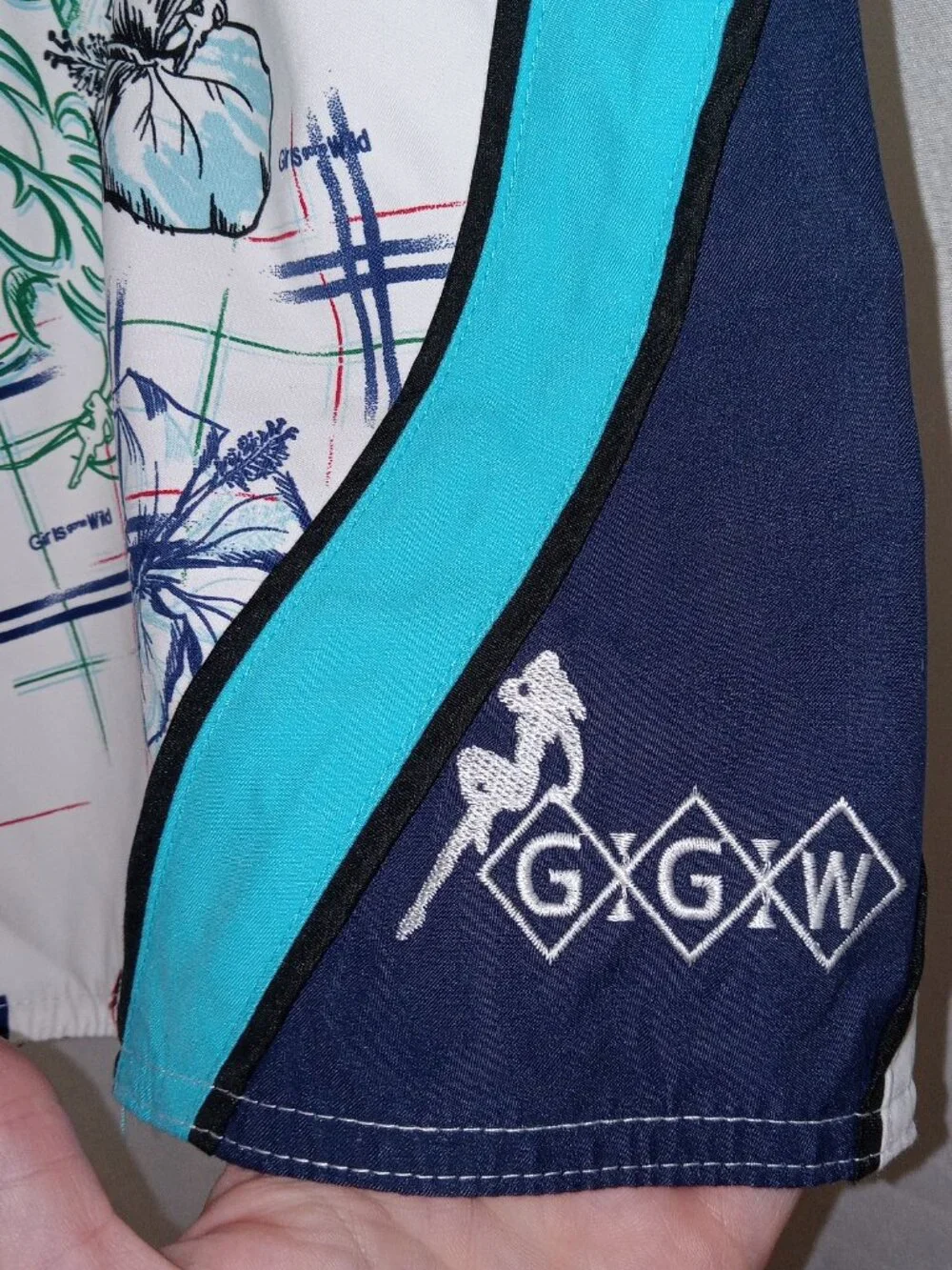 Girls Gone Wild Board Shorts M Floral Tribal Surf Swim Trunks RARE Y2K NWOT